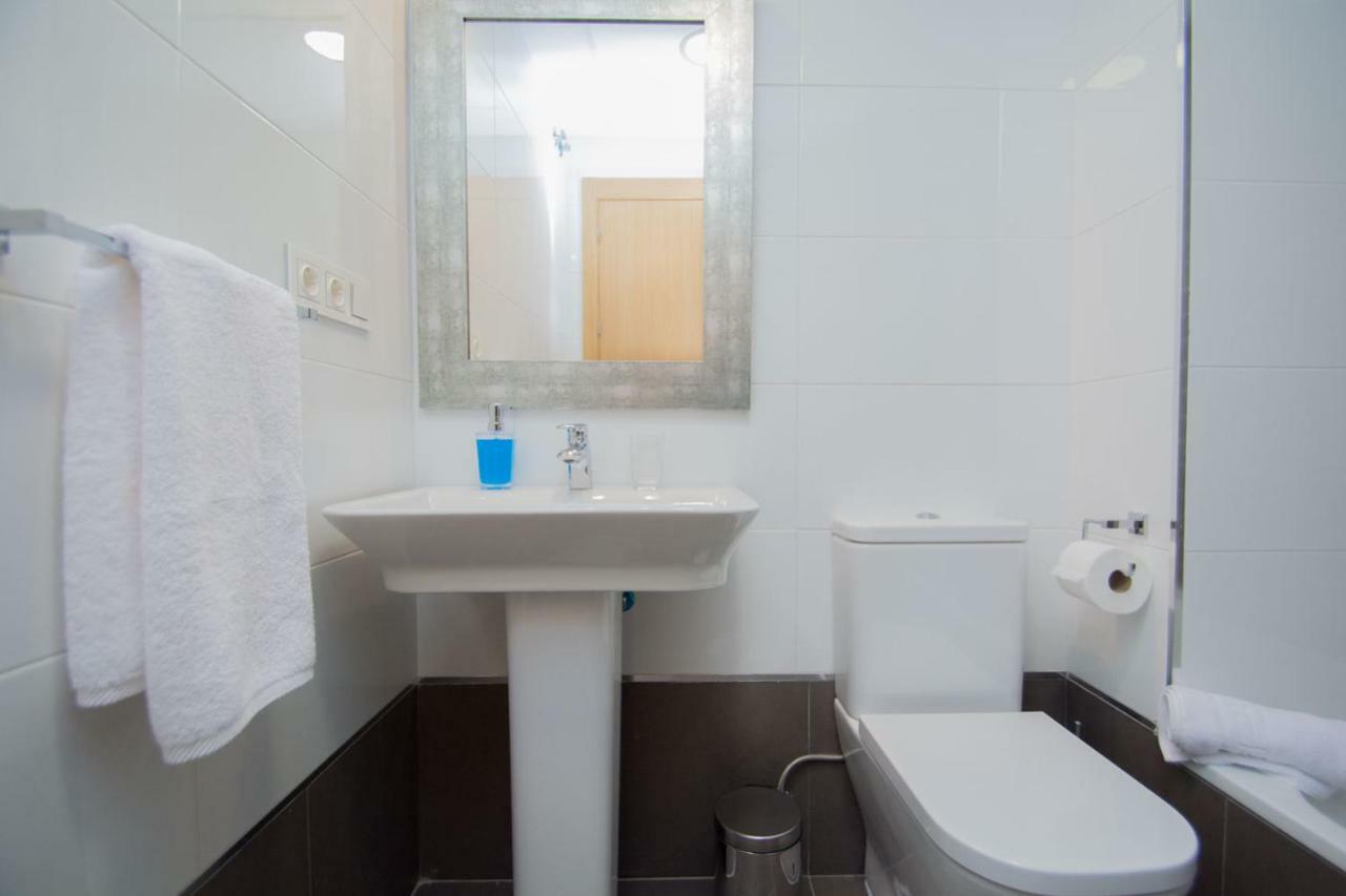 דירות Enjoygranada Arabial 5A - Pool & Free Parking מראה חיצוני תמונה